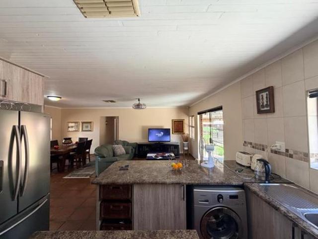 House for sale in Frances Baard, Northern Cape
