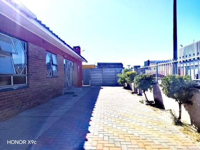House for sale in Cape Town, Western Cape