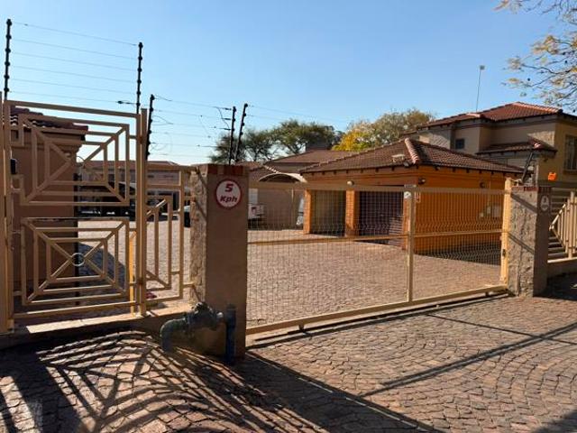 House for sale in Rustenburg Local Municipality, Bojanala Platinum District Municipality