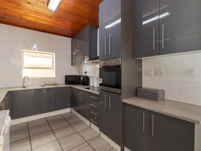 House for sale in Cape Town, Western Cape
