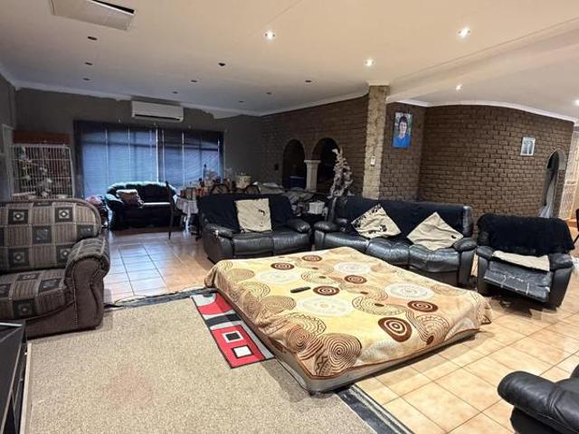 House for sale in Tlhabane, North West