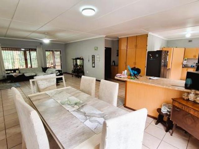 House for sale in Ugu District Municipality, Kwazulu-natal