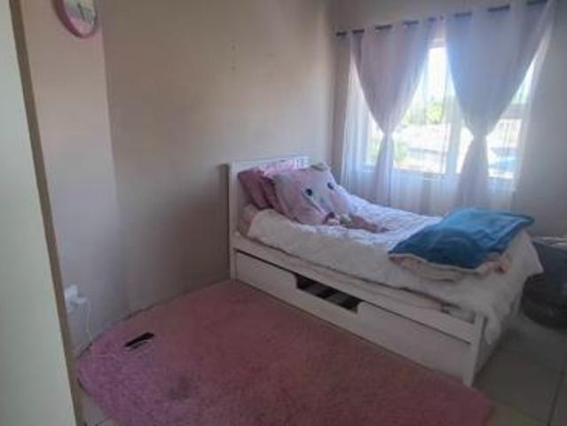 Flat for rent in Ugu District Municipality, Kwazulu-natal