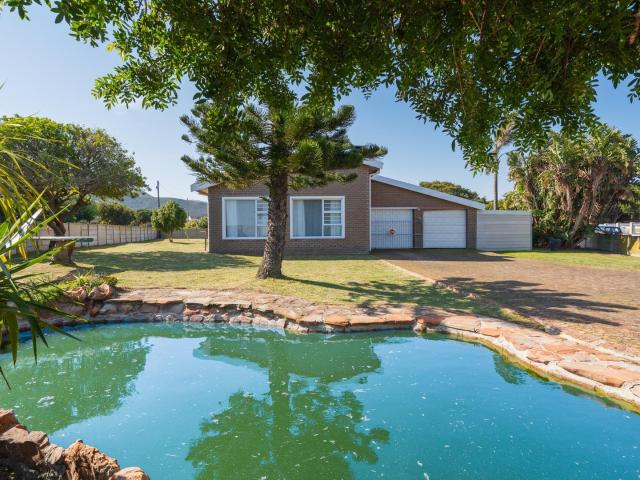House for sale in Baardskeerdersbos, Western Cape