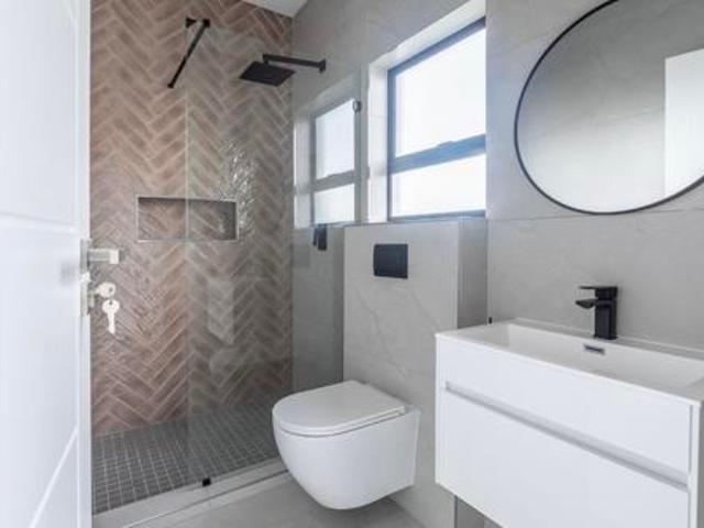 House for sale in Cape Town, Western Cape
