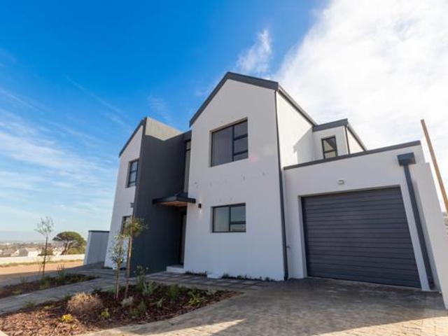 House for sale in Cape Town, Western Cape