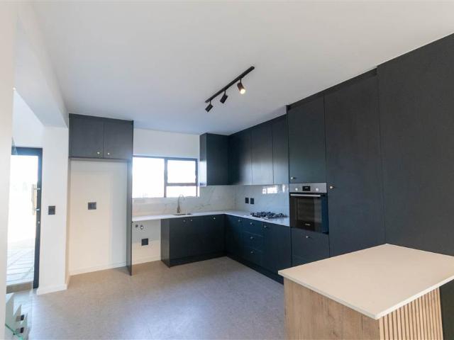 House for sale in Cape Town, Western Cape