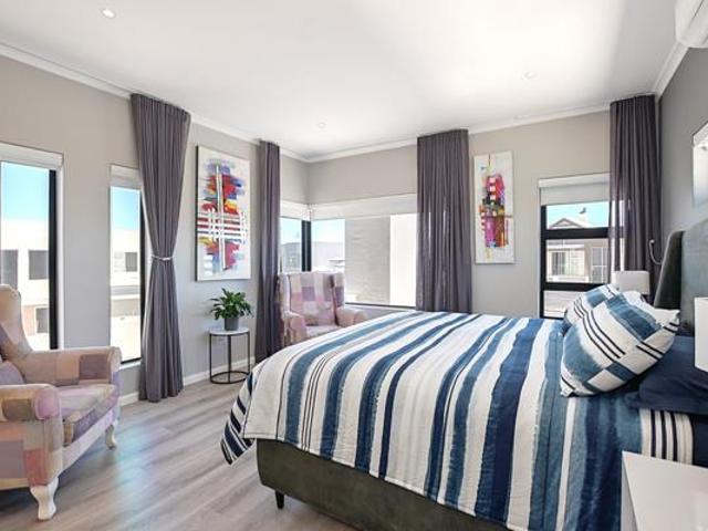 House for sale in Cape Town, Western Cape