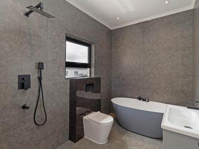 House for sale in Cape Town, Western Cape