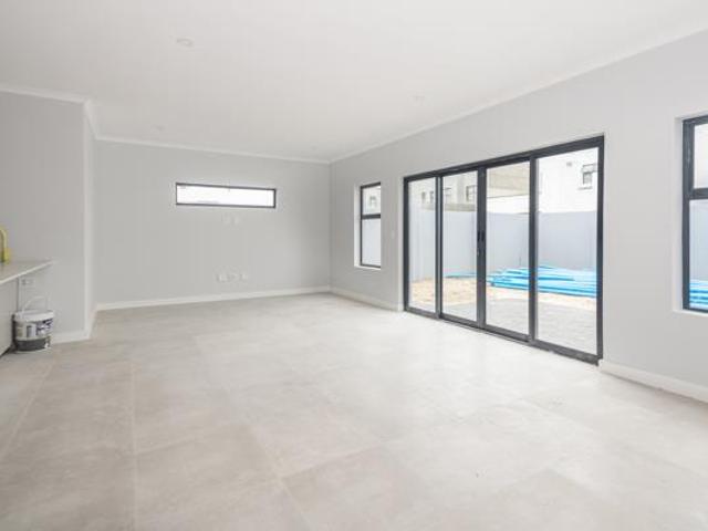 House for sale in Cape Town, Western Cape