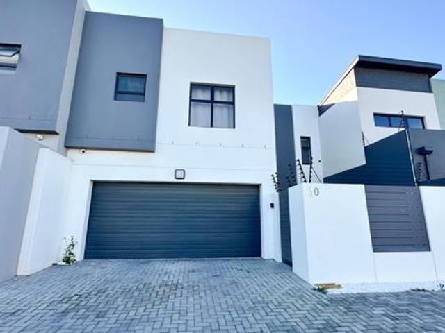 House for sale in Cape Town, Western Cape