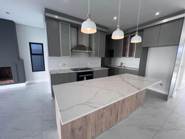 House for sale in Cape Town, Western Cape