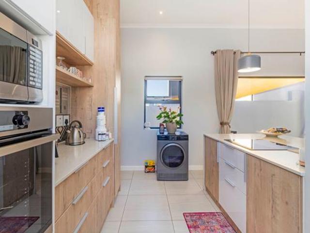 House for sale in Cape Town, Western Cape