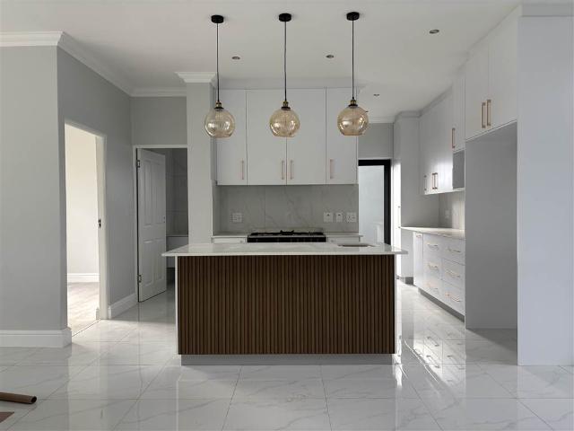 House for sale in Cape Town, Western Cape
