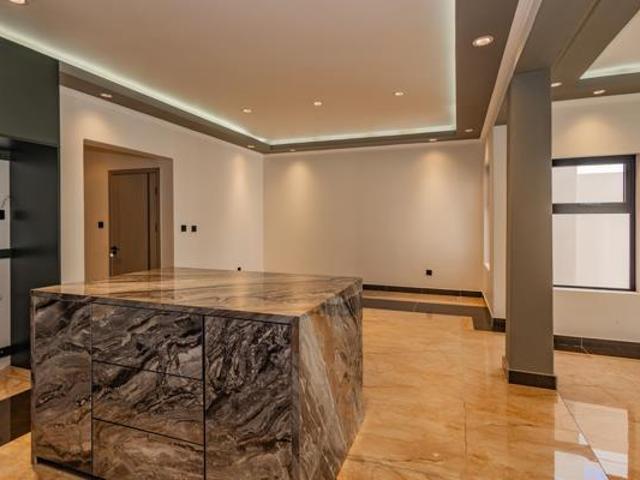 House for sale in Cape Town, Western Cape