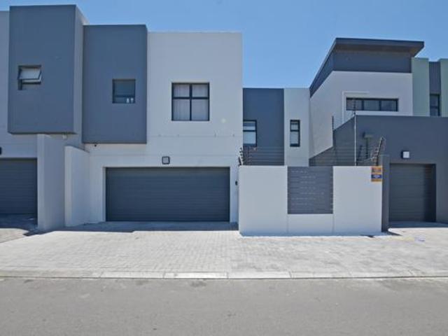 House for sale in Cape Town, Western Cape