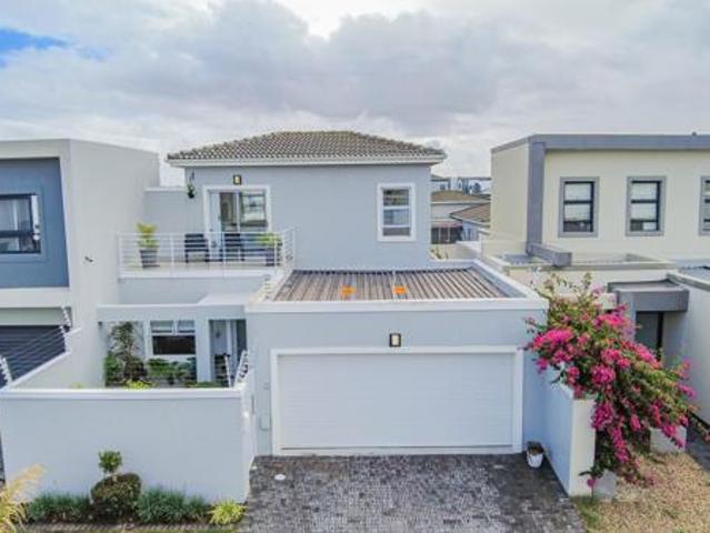 House for sale in Cape Town, Western Cape