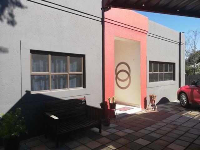 House for rent in Vosloorus, Gauteng