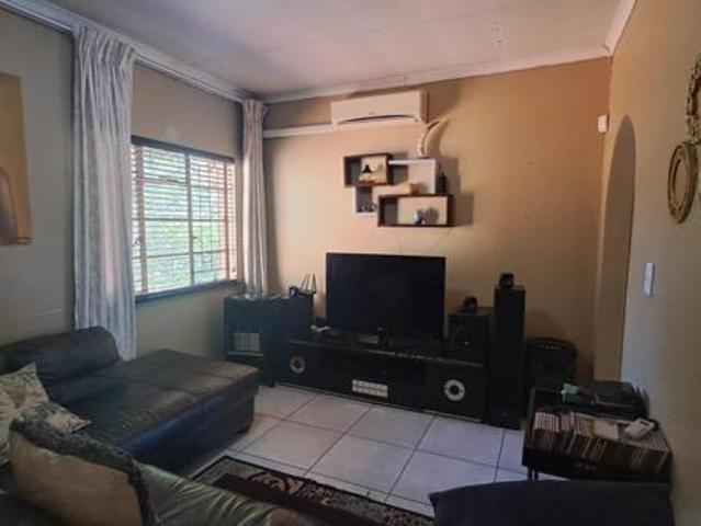 House for sale in Oranjeville, Free State