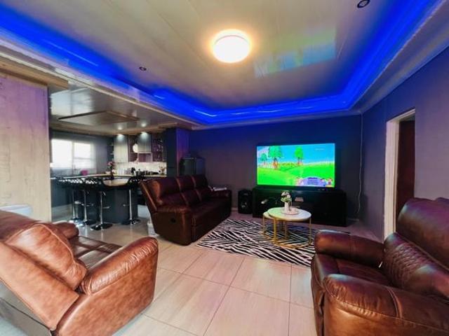 House for sale in Sasolburg, Metsimaholo Local Municipality