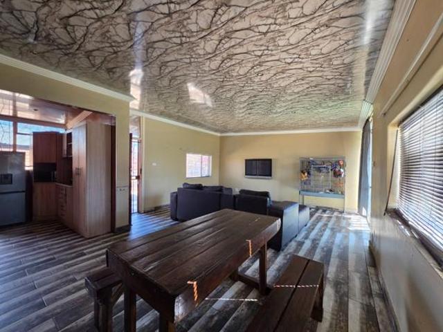 House for sale in Oranjeville, Free State