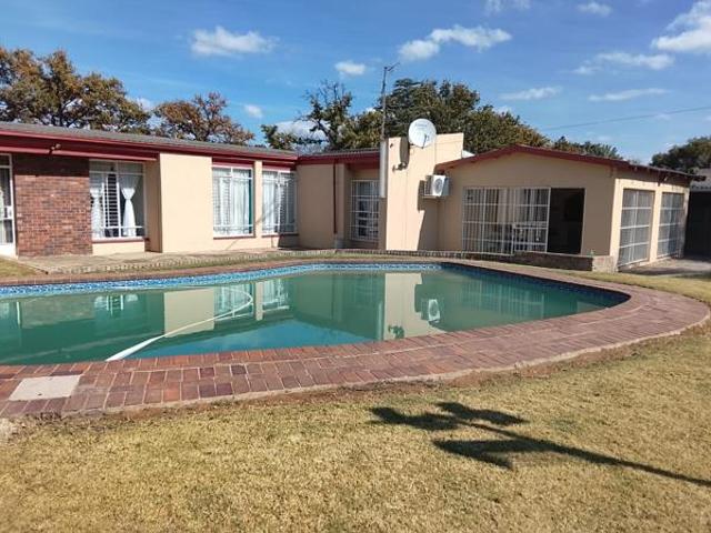 House for sale in Oranjeville, Free State