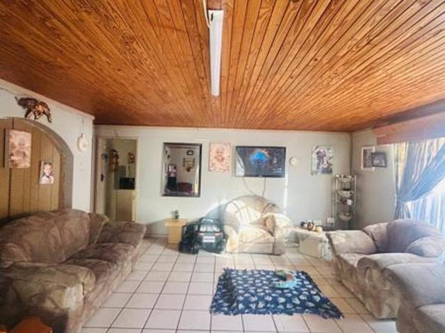 House for sale in Oranjeville, Free State