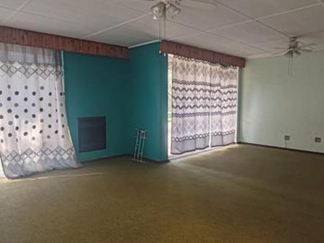House for sale in Sasolburg, Metsimaholo Local Municipality