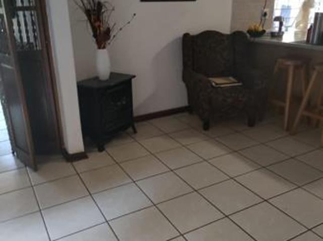 House for rent in North West