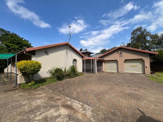 House for sale in Newcastle Local Municipality, Amajuba District Municipality
