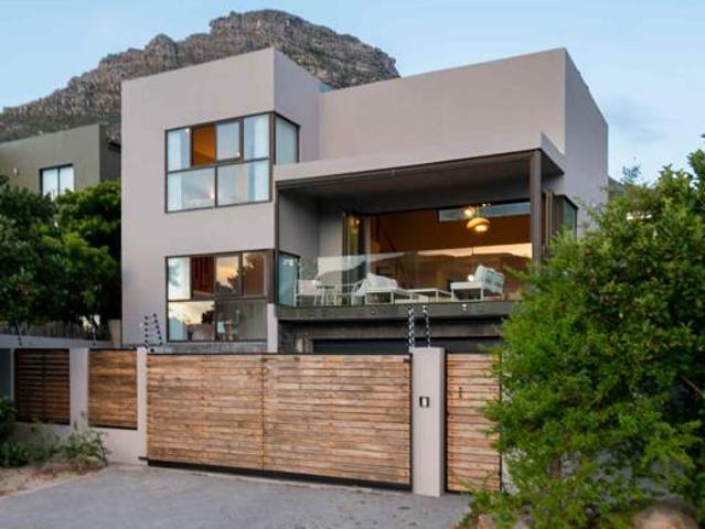 House for sale in Cape Town, Western Cape