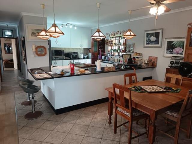 House for sale in Scottburgh, uMdoni Local Municipality