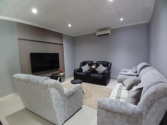 House for sale in Ugu District Municipality, Kwazulu-natal