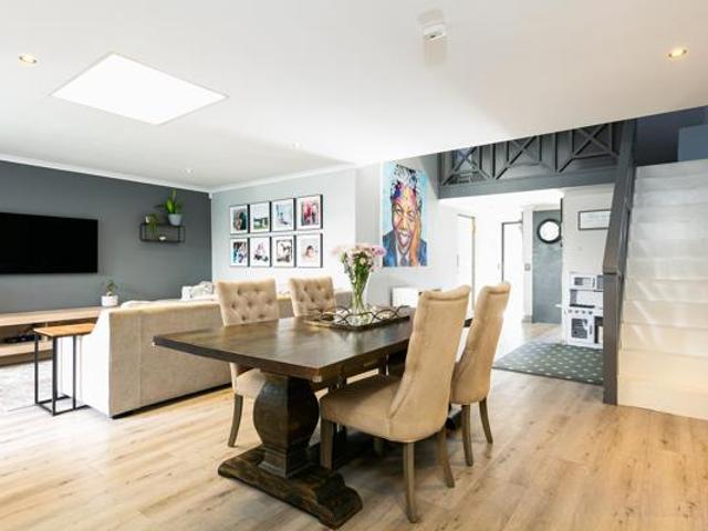 House for sale in Cape Town, Western Cape
