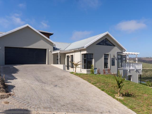 House for sale in Groot Brak Rivier, Western Cape