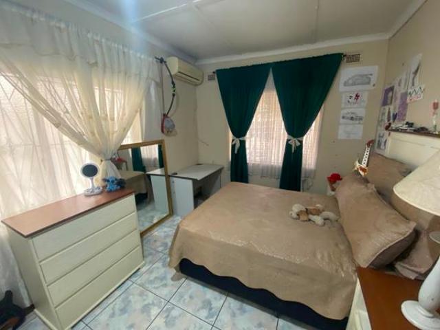 House for sale in Seaview, Kwazulu-natal