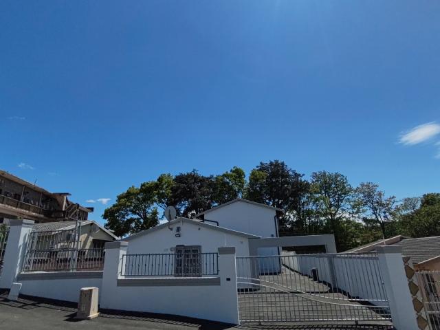 House for rent in Queensburgh, Kwazulu-natal