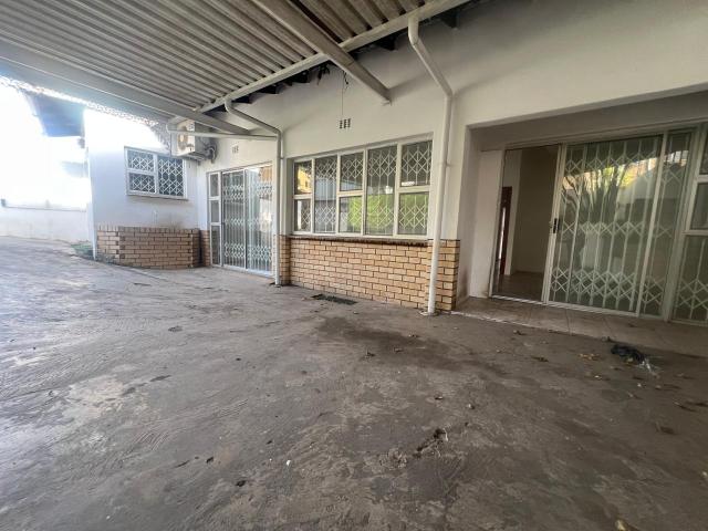 House for sale in Phoenix House for sale in Phoenix