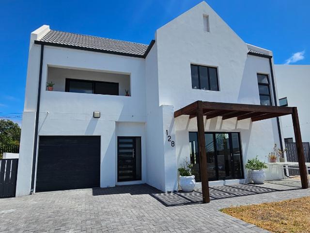House for sale in West Coast, Britannia Bay