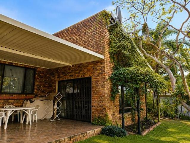 House for sale in Ugu District Municipality, Kwazulu-natal