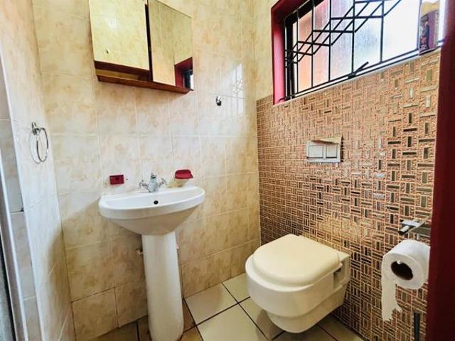House for sale in Ugu District Municipality, Kwazulu-natal