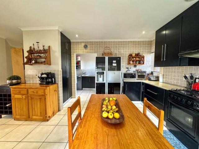 House for sale in Port Elizabeth, Eastern Cape