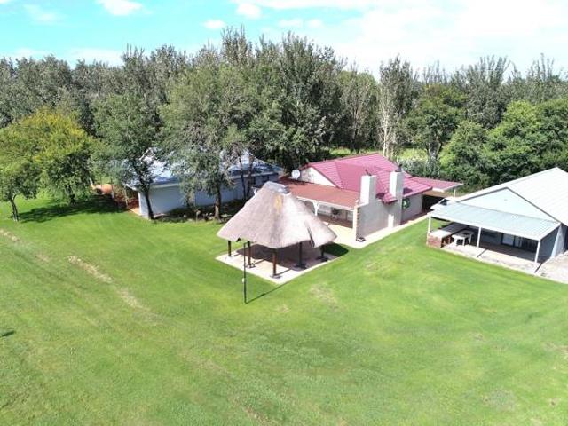 House for sale in Vanderbijlpark, Emfuleni Local Municipality