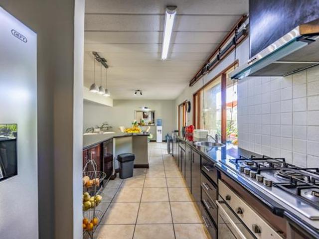House for rent in Waterkloof, Gauteng