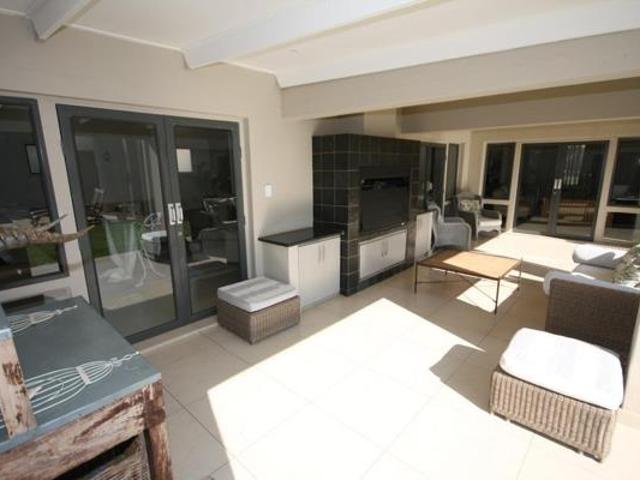 House for rent in Waterkloof, Gauteng