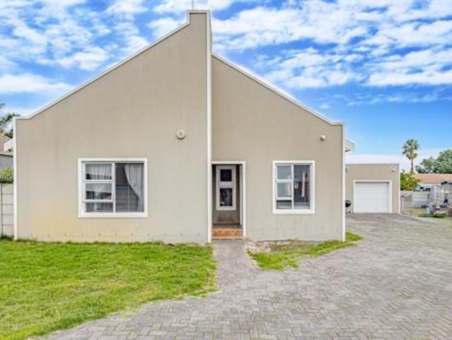 House for sale in Cape Town, Western Cape