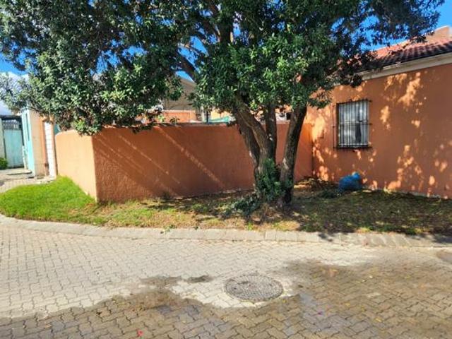 House for sale in Cape Town, Western Cape