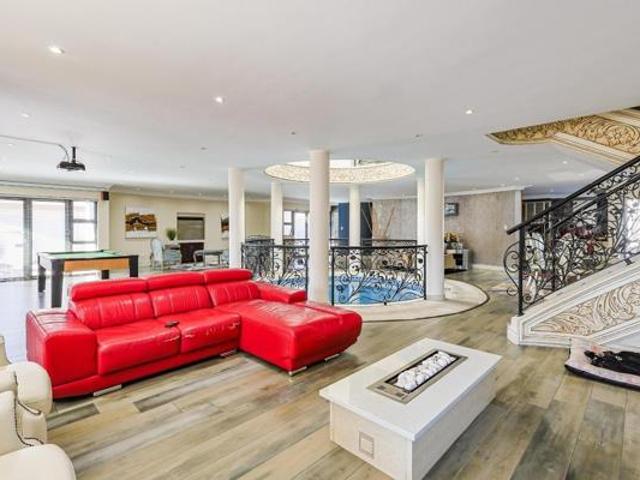 House for rent in Waterkloof, Gauteng