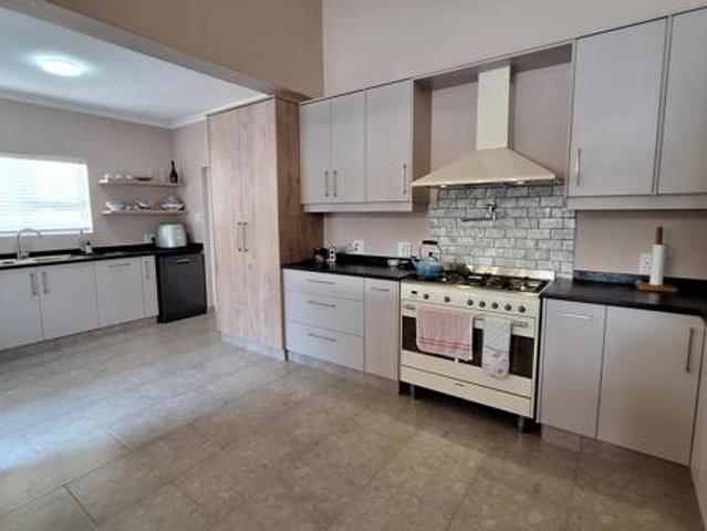 House for sale in Durbanville, Western Cape