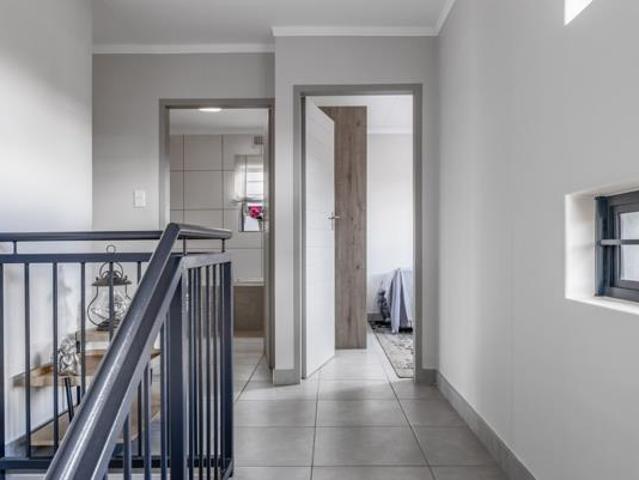 House for rent in Waterkloof, Gauteng